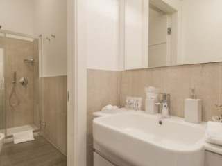 MILAN ROYAL SUITES MAGENTA amp; LUXURY APARTMENTS