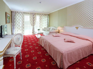 PLANETA HOTEL AND AQUA PARK