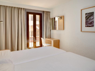 Protur Floriana Resort Aparthotel
