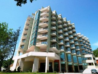PERUNIKA