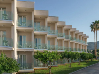 Amaronda Resort  Spa