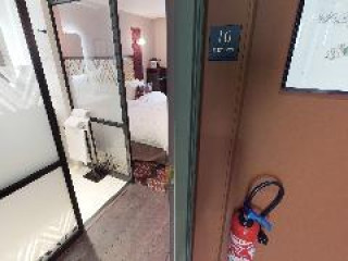 MOMART HOTEL
