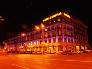 . Hotel Central