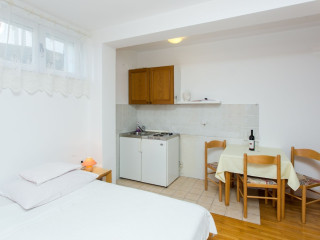 APARTMENT DORINA