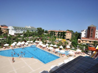 PINE HOUSE HOTEL