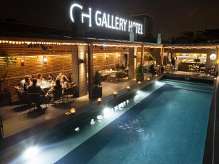 Gallery Hotel