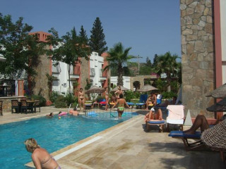 KRISS HOTEL