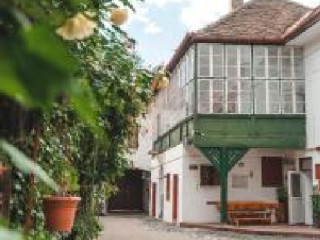 PENSIUNE CASA BACIU.