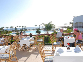 SUNRISE Alma Bay Resort