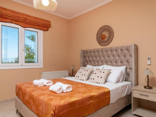 MATINA S FAMILY HOUSE WITH YOUR PRIVATE JACUZZI - MATINA S FAMI