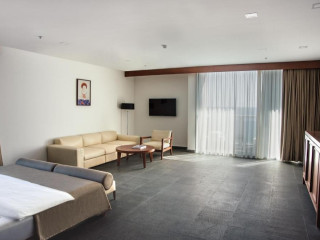 Avala Resort & Villas