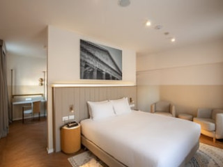 Cosmopolita Hotel Rome, Tapestry Collection by Hilton