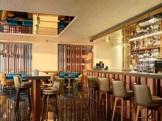 Maestral Resort & Casino