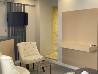 PANULA PARK HOTEL