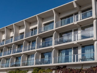 VELLA  ARENA RESORT AND SPA CM