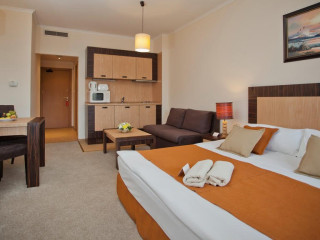DIT MAJESTIC HOTEL