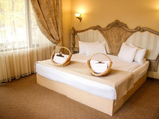 Sungarden Golf  Spa Resort(16 Km From Cluj-Napoca)