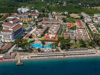 CRYSTAL AURA BEACH RESORT  SPA