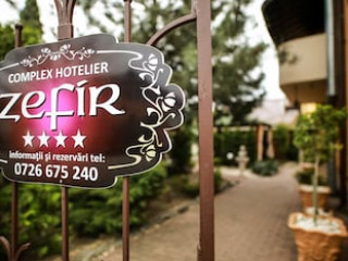 PENSIUNEA ZEFIR