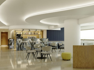 Amphitryon City Hotel