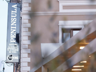 PENINSULA BOUTIQUE HOTEL