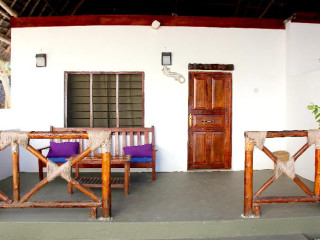 Makuti Beach Bungalows