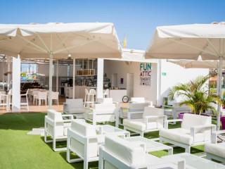 Paradise Park Fun Lifestyle Hotel