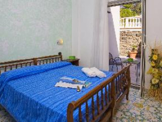HOTEL ISOLAVERDE