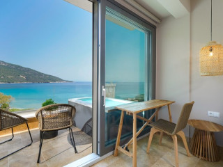 Essentia Luxury