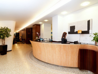 Hotel Cecil