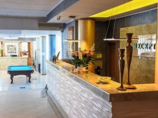 COMPLEX MODERN MAMAIA ALL INCLUSIVE