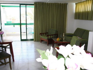 MABA PLAYA APARTAMENTOS