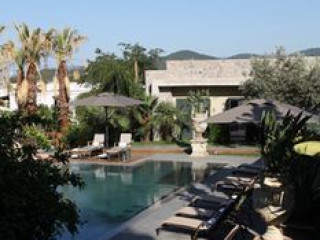 BELLA SOMBRA HOTEL