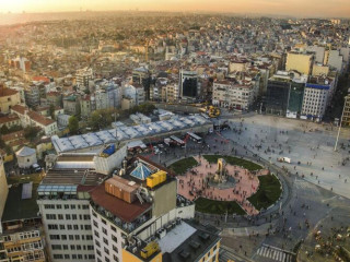 Triada Hotel