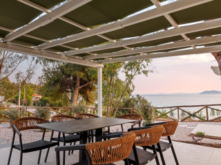 Villa Kelyfos by Casa Bloo