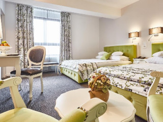 HOTEL CONTINENTAL FORUM TARGU MURES.