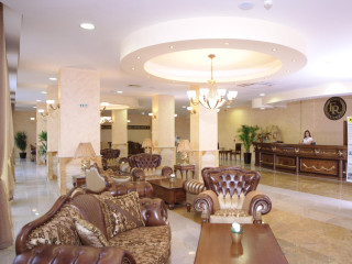 Estreya Residence