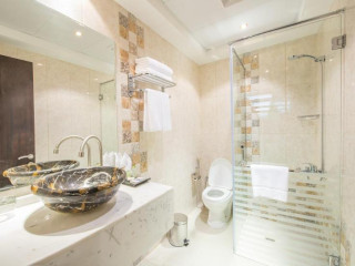 Royal Tulip Hotel Dubai