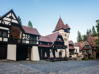 COMPLEX LA TUNIRI - VILA ECONOMAT