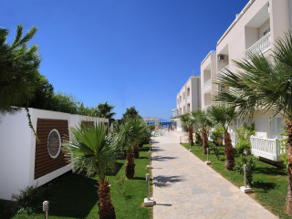 Dogan Beach Resort & SPA Hotel