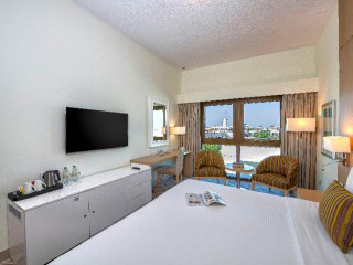 Metropolitan Hotel Dubai