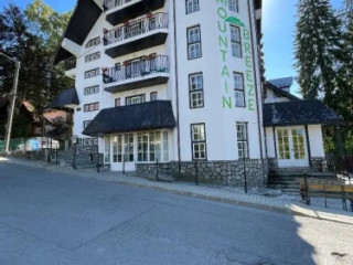 . Hostel MOUNTAIN BREEZE