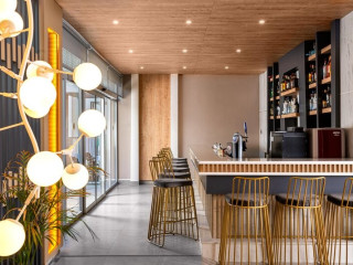 Side Story Resort & Spa