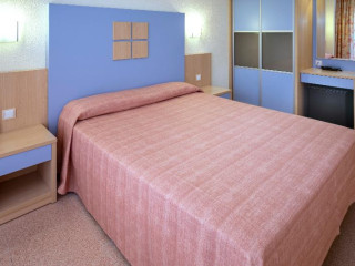 Caprici Beach Hotel amp; Spa