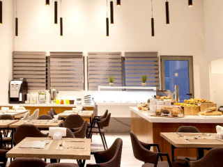 B for Boutique Athens Signature