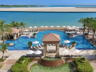 Al Raha Beach Hotel