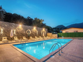 Karaoz Sapphire Bungalows