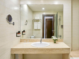 NH Barcelona Eixample