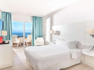 Landmar Costa Los Gigantes Family Resort