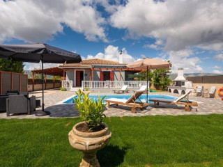 VILLA BORA WITH PRIVATE POOL